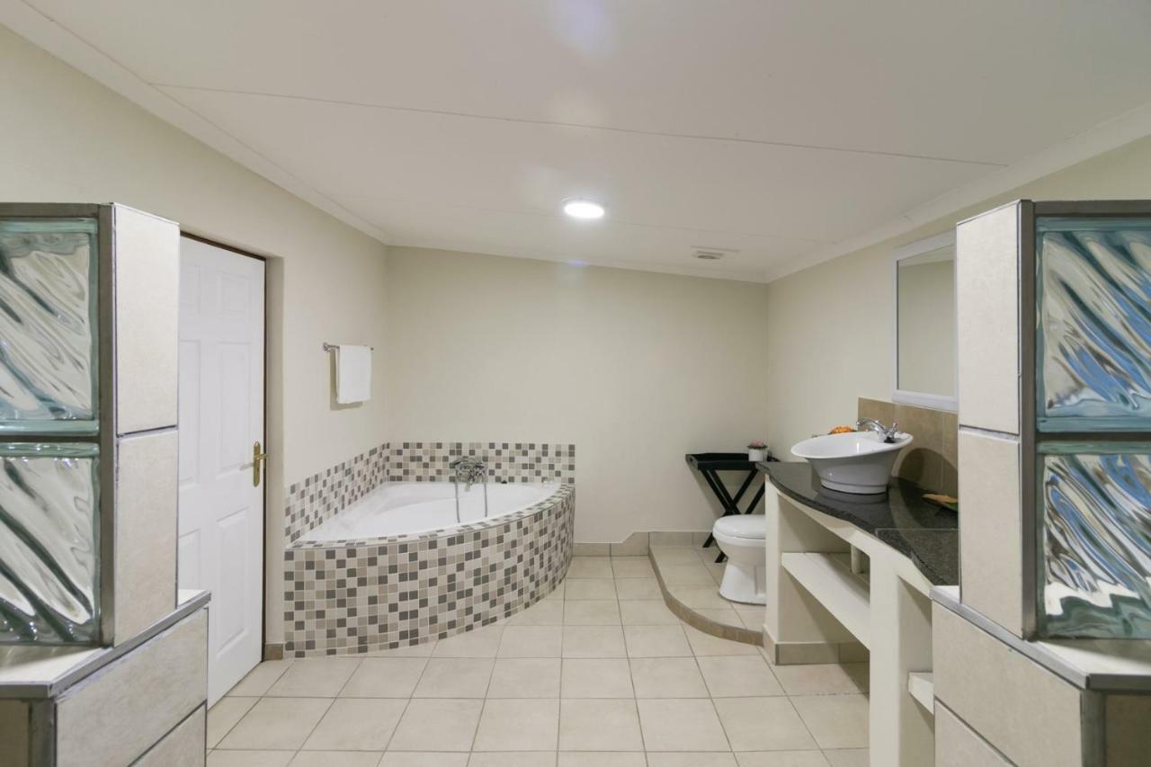 Eastbrook River Self Catering Cottages 세지필드 외부 사진